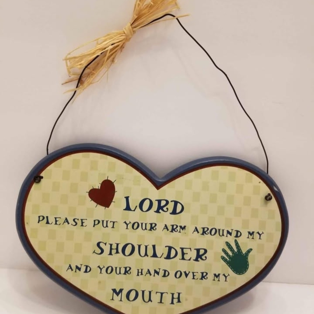 Heart-Shaped Wall Decor with Inspirational Quote